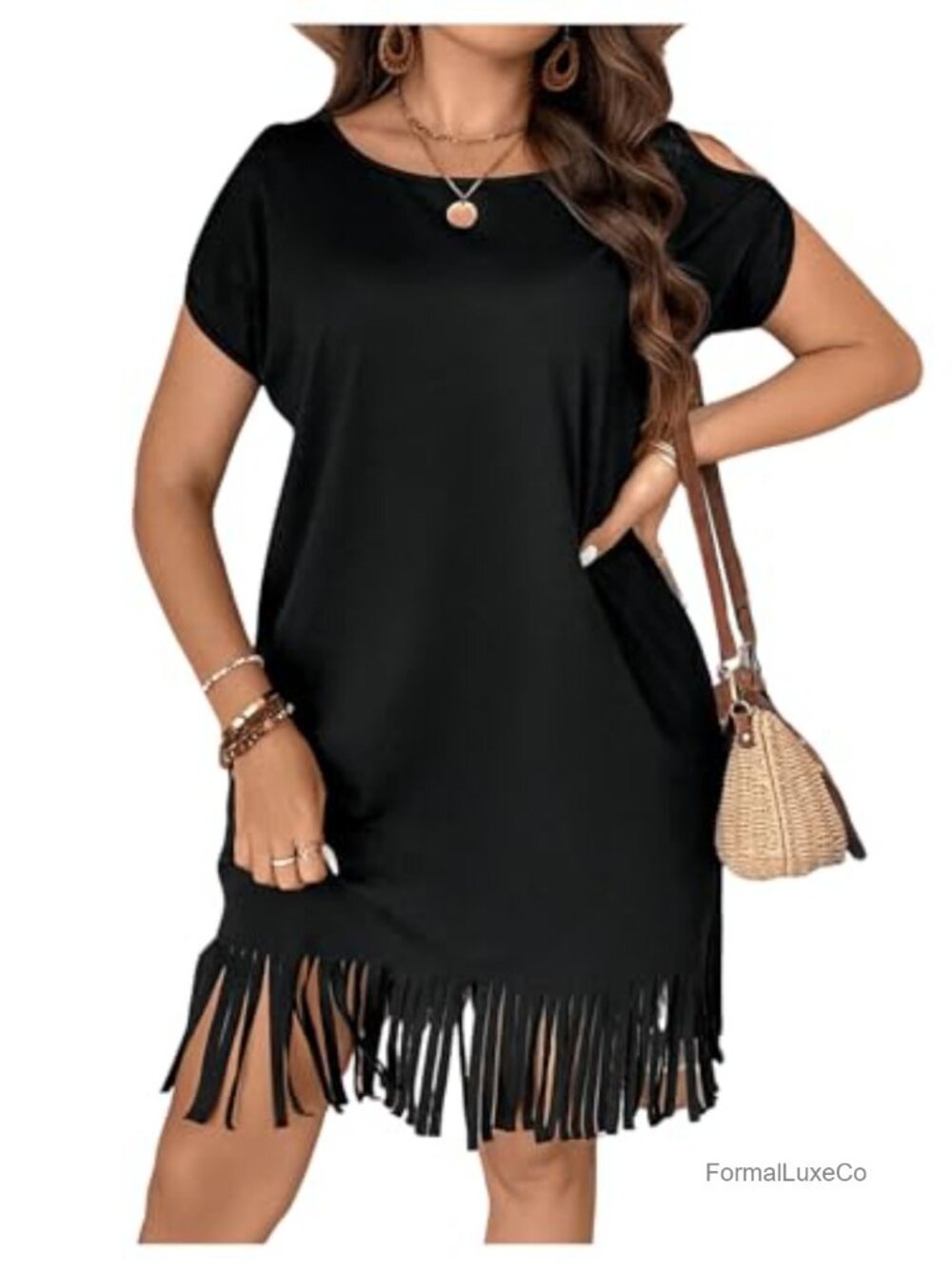 Plus Size Fringe Hem Dress Short Sleeve Round Neck Casual Mini